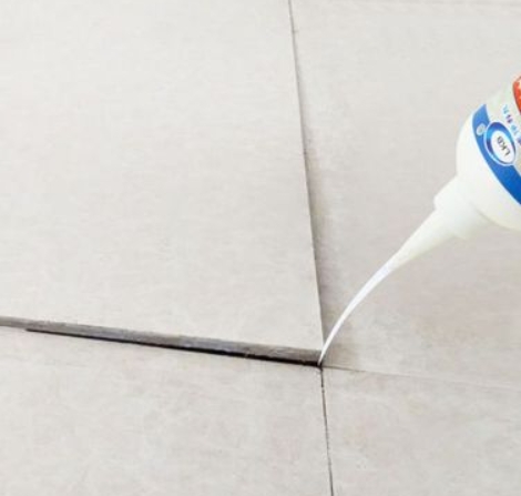 涞源瓷砖空鼓维修公司分享卫生间瓷砖脱落的原因可能有以下几点